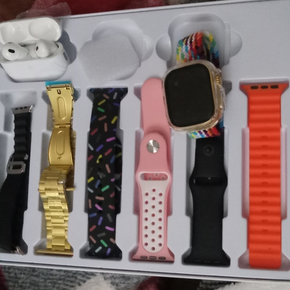 Watch - Picture 2 of 7